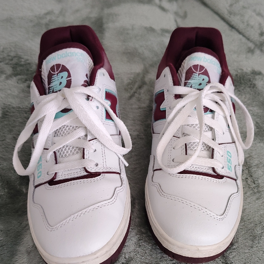 New Balance 550 Men White and Maroon Sneakers